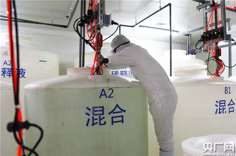 中央媒體聚焦全球最大植物工廠，解碼光生物產業材料科學新篇章